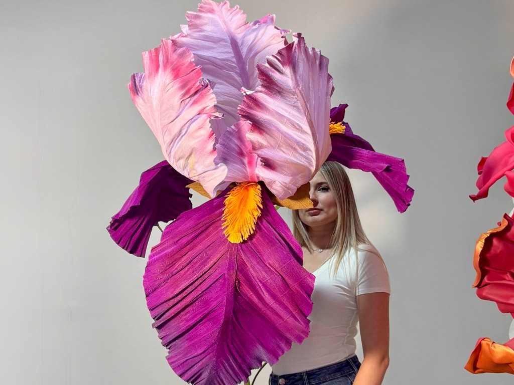 Iris gigante in carta crespa